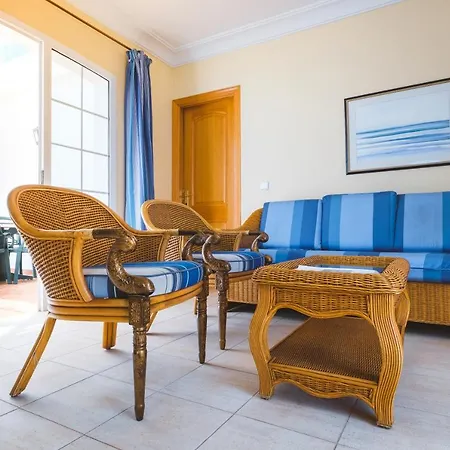 Lägenhetshotell Livvo Coloradamar Playa Blanca (Lanzarote)