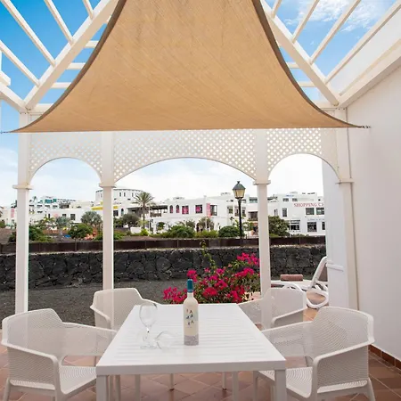 Livvo Coloradamar Aparthotel Playa Blanca (Lanzarote)