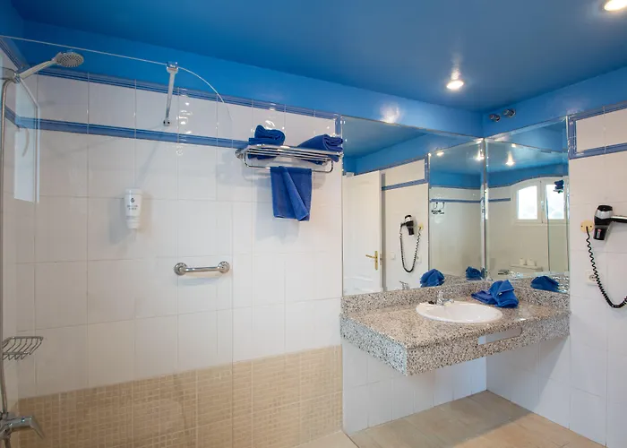 Aparthotel Livvo Coloradamar Playa Blanca (Lanzarote)